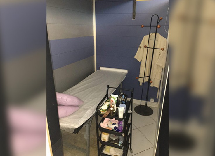 ماساژ صورت سالن زیبایی ارباب زاده