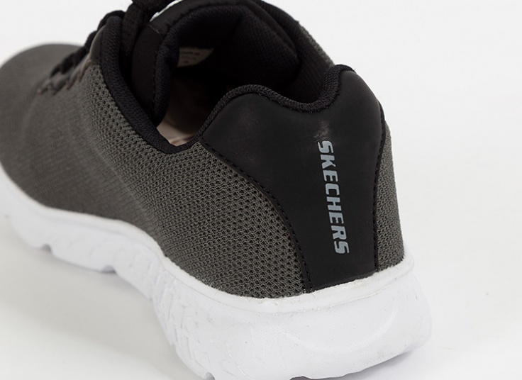 کتانی زنانه Skechers