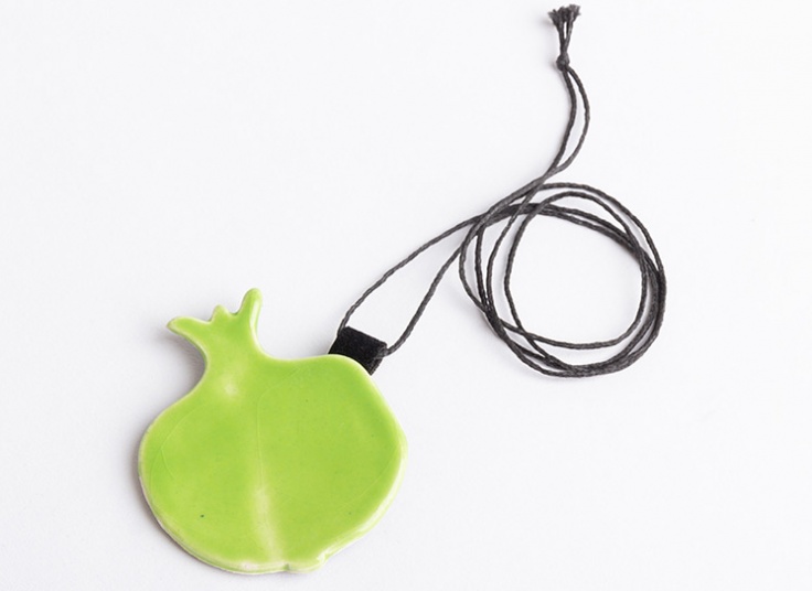 گردنبند انار سفالی