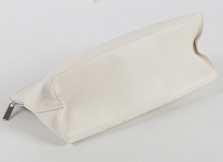 کیف آرایشی ISDIN