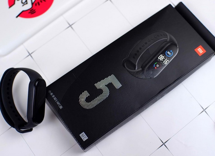 مچ بند هوشمند Xiaomi مدل Mi Band 5