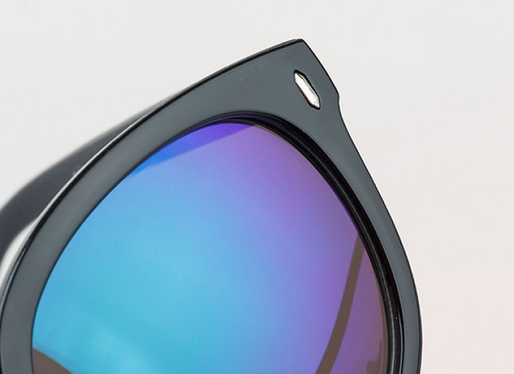 عینک آفتابی طرح Tailoring