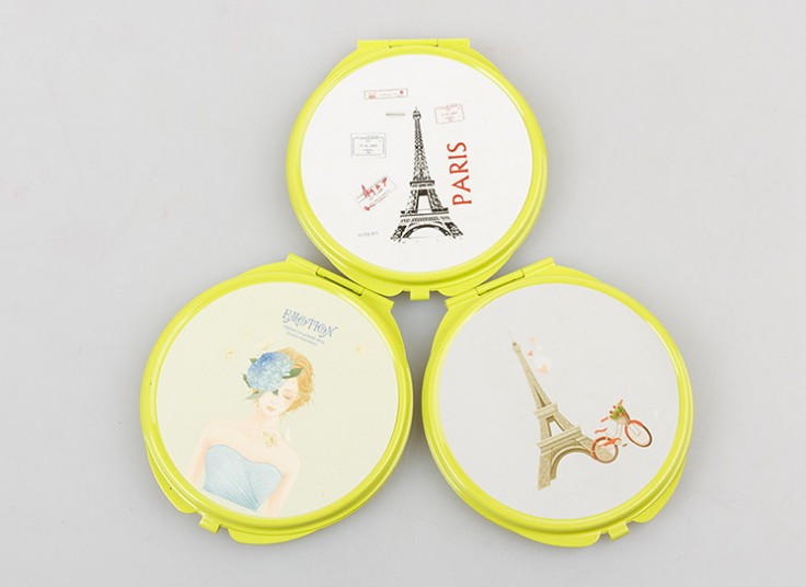 آینه جیبی happy melody