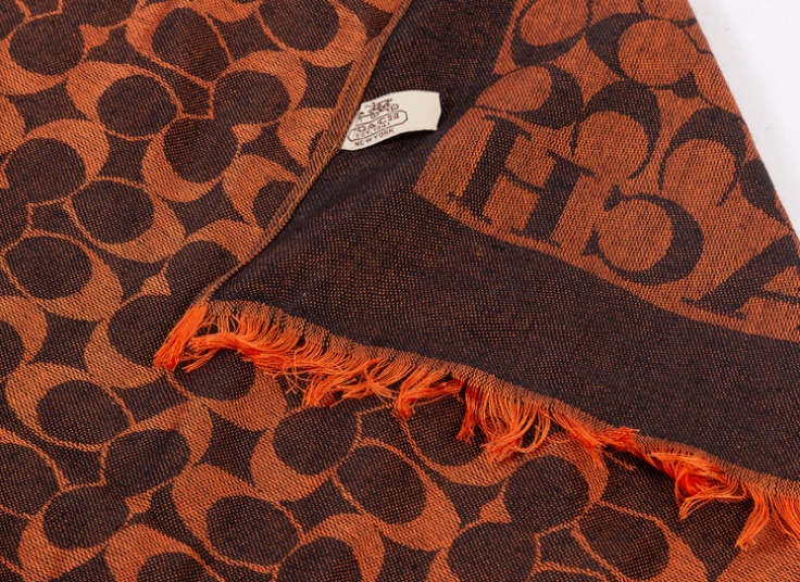 شال زنانه طرح Coach