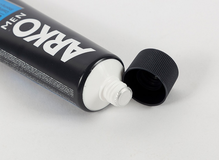 فوم و ژل اصلاح مردانه ARKO