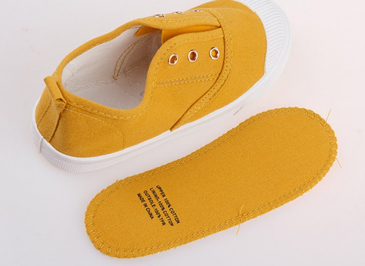 کفش اسنیکرز بچگانه