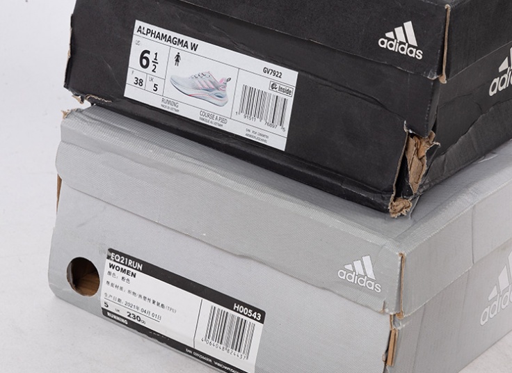 کتانی زنانه adidas