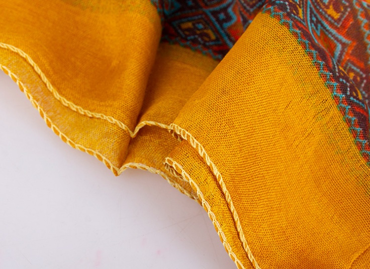 روسری نخی طرح اسلیمی