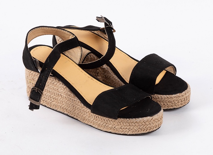 صندل زنانه لژدار