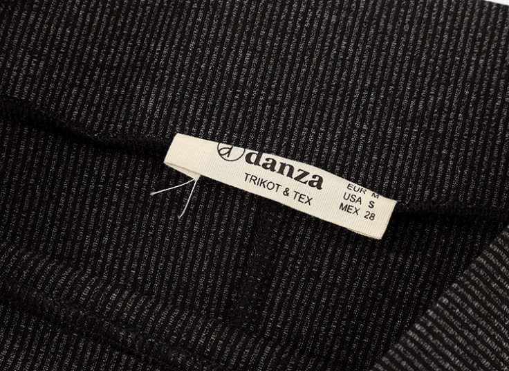 دامن کوتاه زنانه