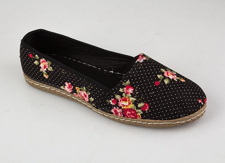 کفش گیوه ای گلدار