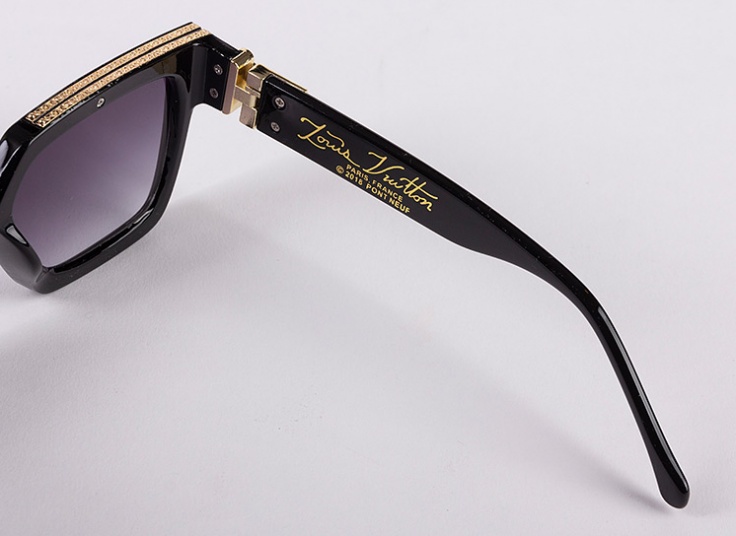 عینک آفتابی طرح Louis vuitton