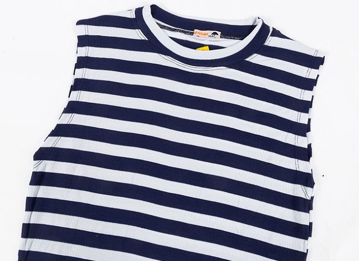 زیر سارافونی راه راه زنانه