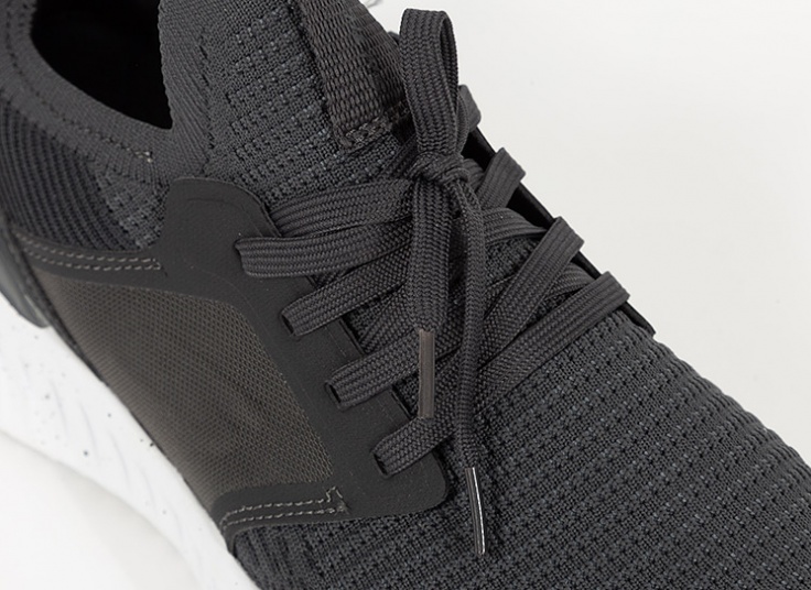 کتانی مردانه Skechers