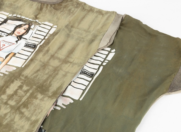 تیشرت فری‌سایز طرح دختر