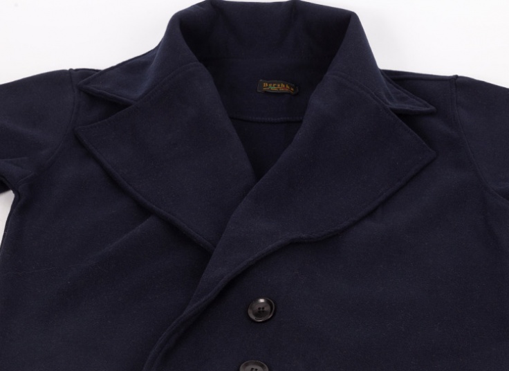 کراپ کت زنانه Bershka