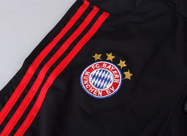 حلقه ای و شلوارک تیم های باشگاهی