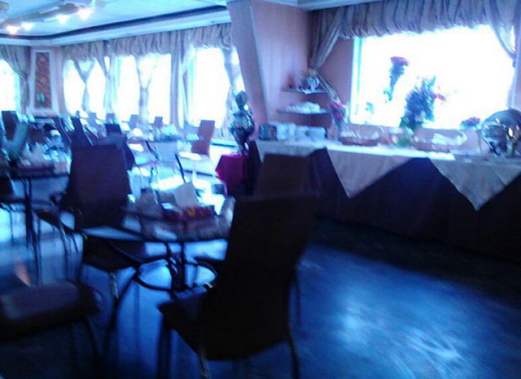 کافه استخر هتل ونوس