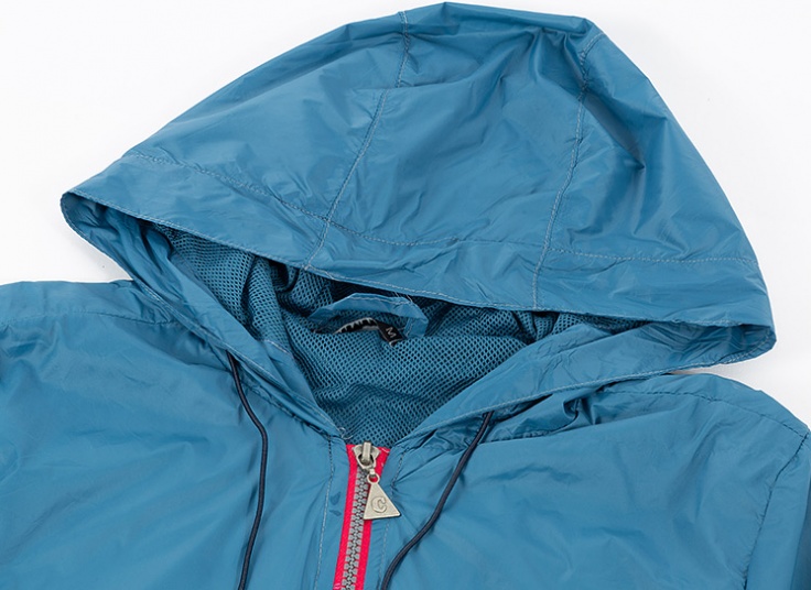 بادگیر کلاهدار Laura Torelli