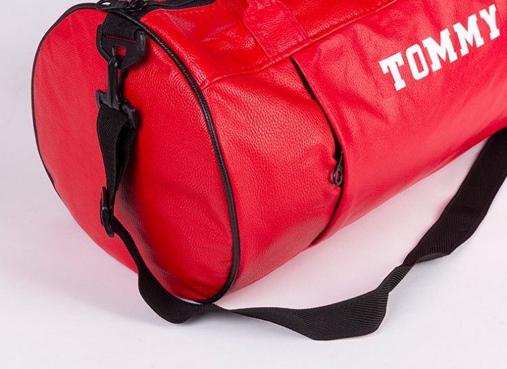 ساک چرمی باشگاهی Tommy Hilfiger