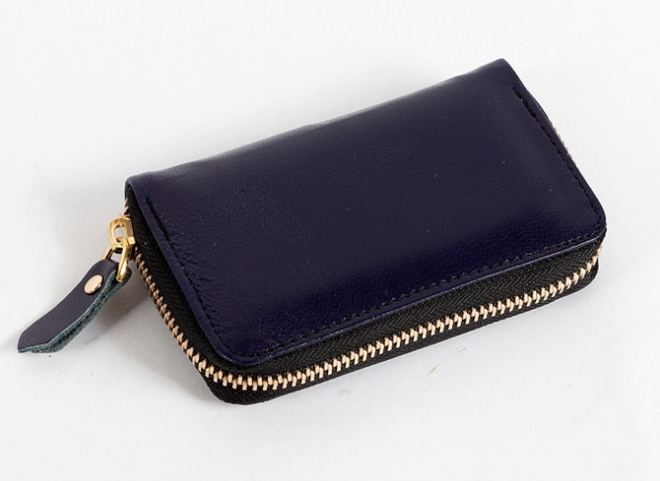 جاکارتی و کیف چرم طبیعی