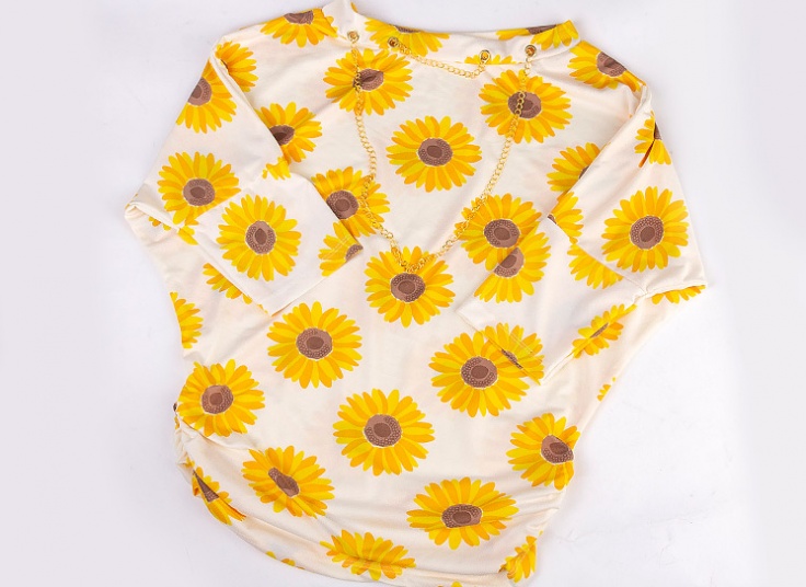 بلوز زنانه گلدار آستین سه ربع