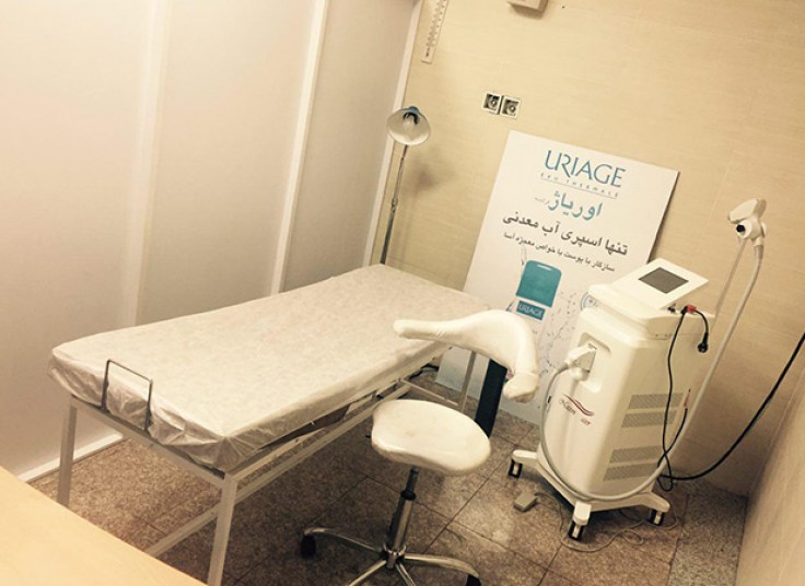 لیزر الکساندرایت الکسیس در درمانگاه پاک