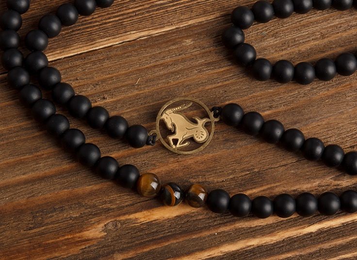 گردنبند سنگی ماه تولد