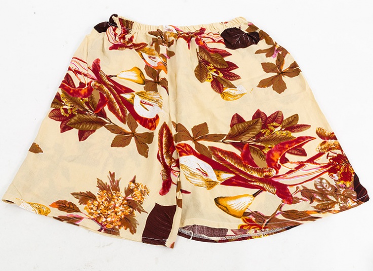 شورتک طرحدار زنانه