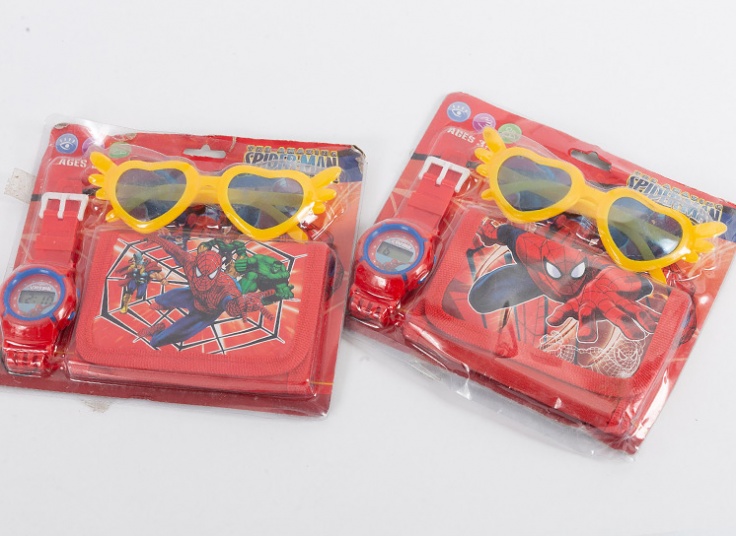 ست بچگانه ساعت و عینک و کیف