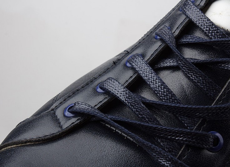 کفش اسنیکرز Bershka