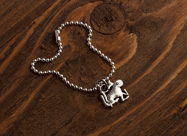 آویز ساعت ماه تولد