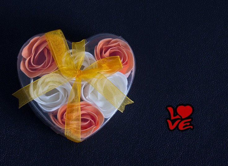 گل صابونی عطر Love