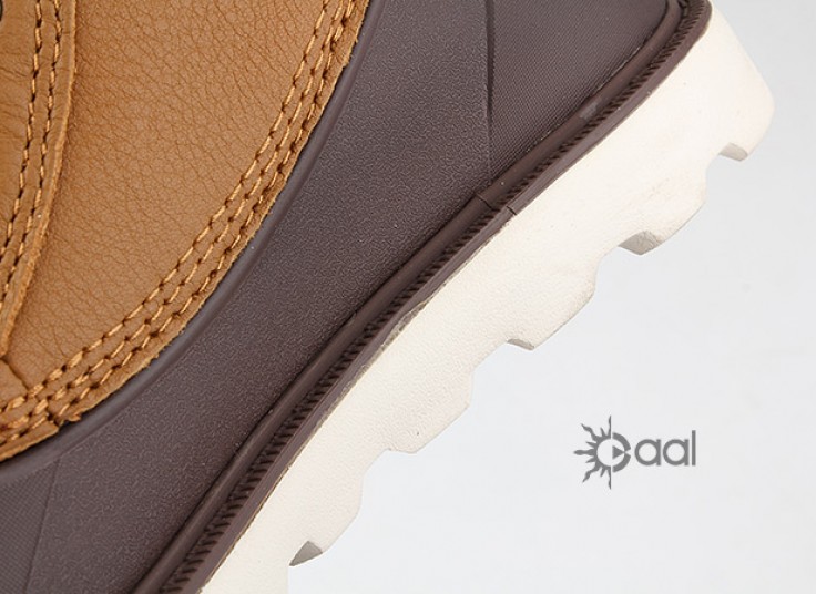 بوت خیابانی زنانه و مردانه AAL