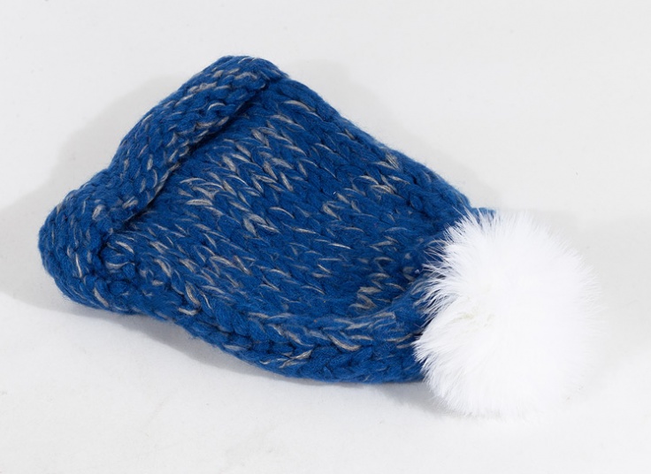 کلاه بافت منگوله دار