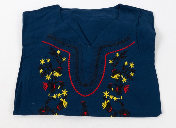 مانتو جلو بسته گلدوزی