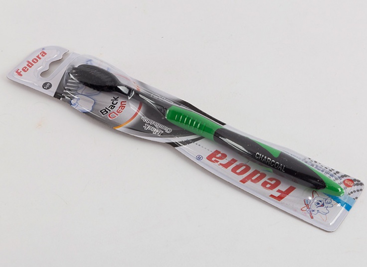 مسواک زغالی Fedora