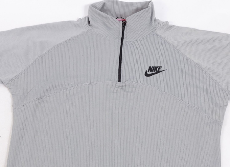 تیشرت نیم زیپ ورزشی طرح Nike