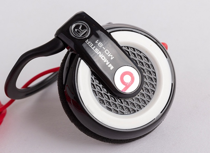 هدست طرح Beats