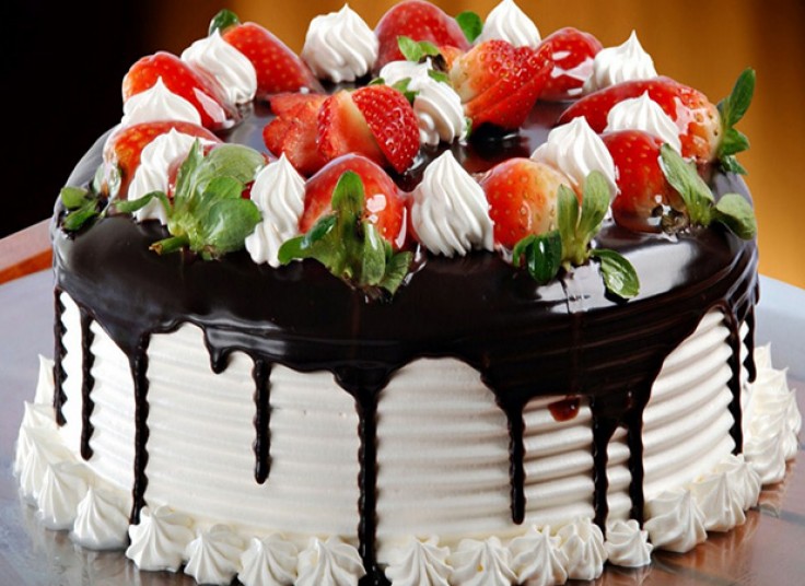 آموزش شیرینی و فینگرفود کارگاه فنی حرفه ای