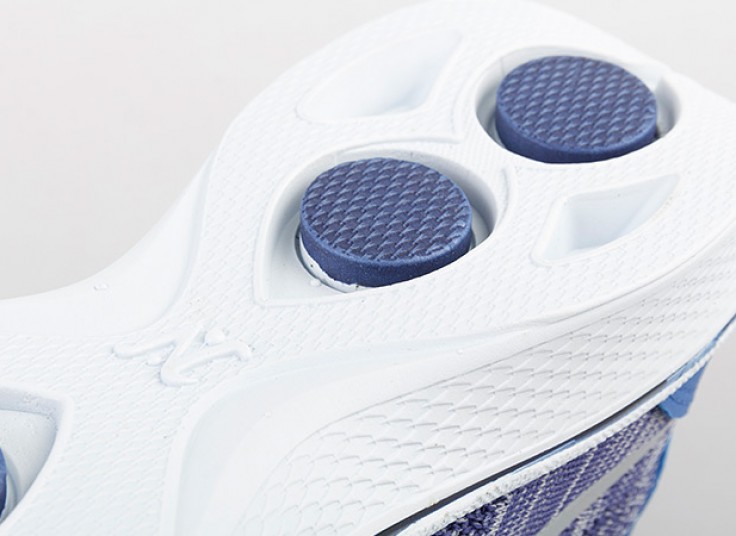 کتانی زنانه طرح Skechers