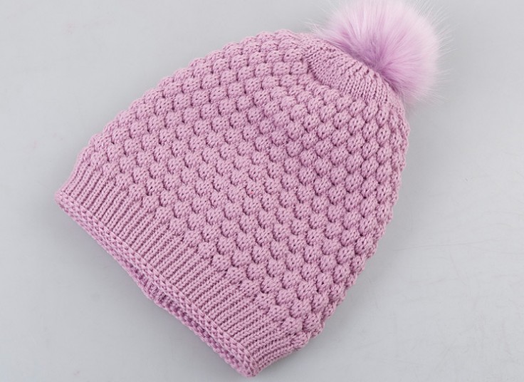 کلاه بافت Poom Poom