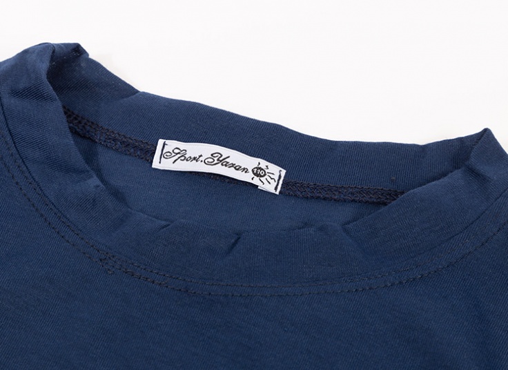 زیر سارافونی زنانه