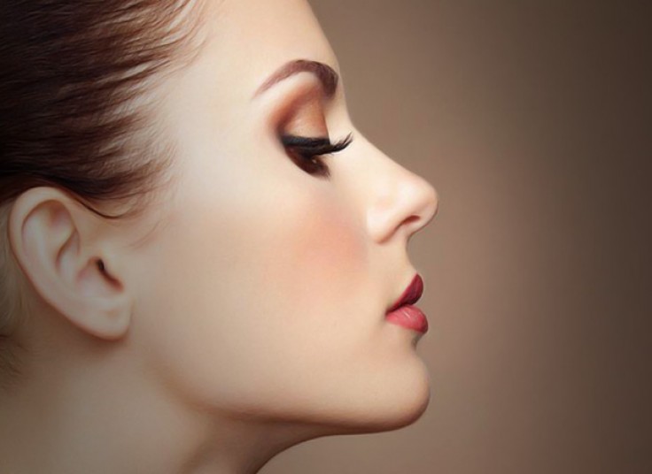 فرم دهی بینی در مطب دکتر شکری