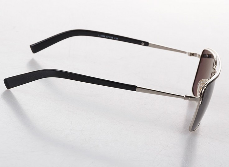 عینک آفتابی پلورایز Lacoste