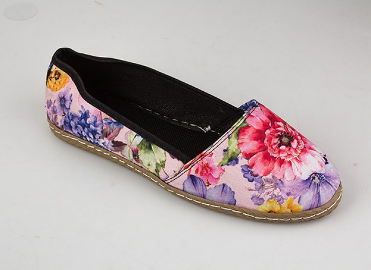 کفش گیوه ای گلدار