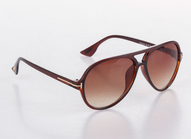 عینک آفتابی طرح Tom Ford