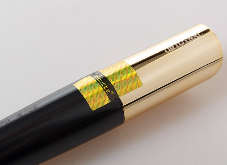 ریمل حجم دهنده طرح Doucce