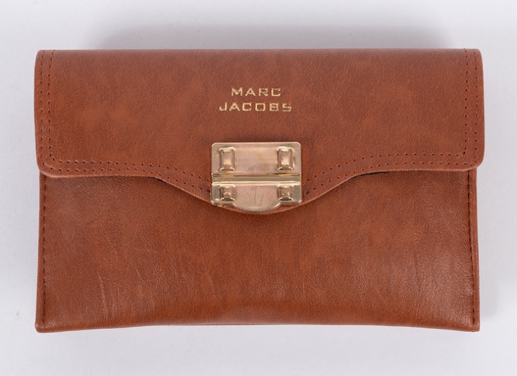 کیف پاسپورتی Marc Jacobs