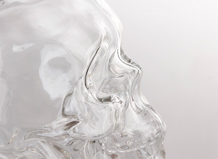 بطری شیشه ای طرح اسکلت